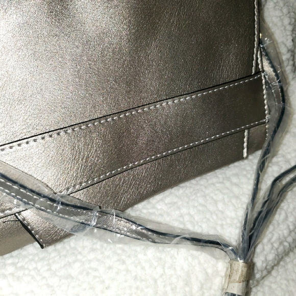 NEW Summer & Rose Crossbody Bag - Picture 4 of 8